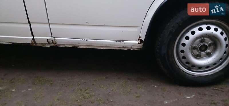 Мінівен Volkswagen Transporter 1998 в Хорошеві