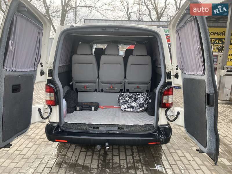 Мінівен Volkswagen Transporter 2007 в Олександрії