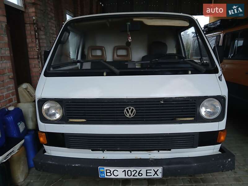 Вантажопасажирський фургон Volkswagen Transporter 1986 в Трускавці