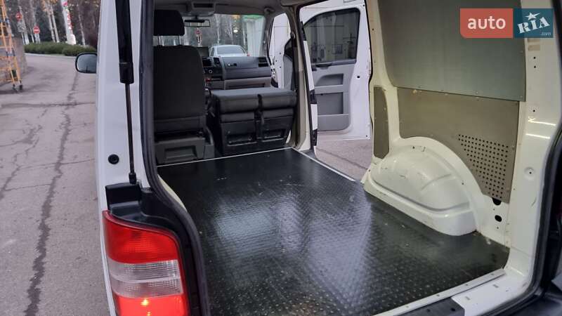 Грузовой фургон Volkswagen Transporter 2014 в Кропивницком