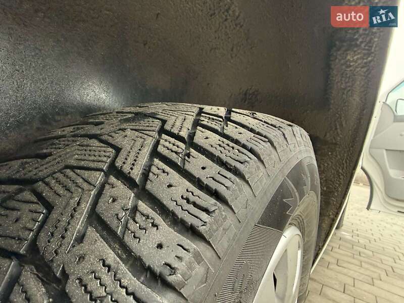 Грузовой фургон Volkswagen Transporter 2011 в Хмельницком