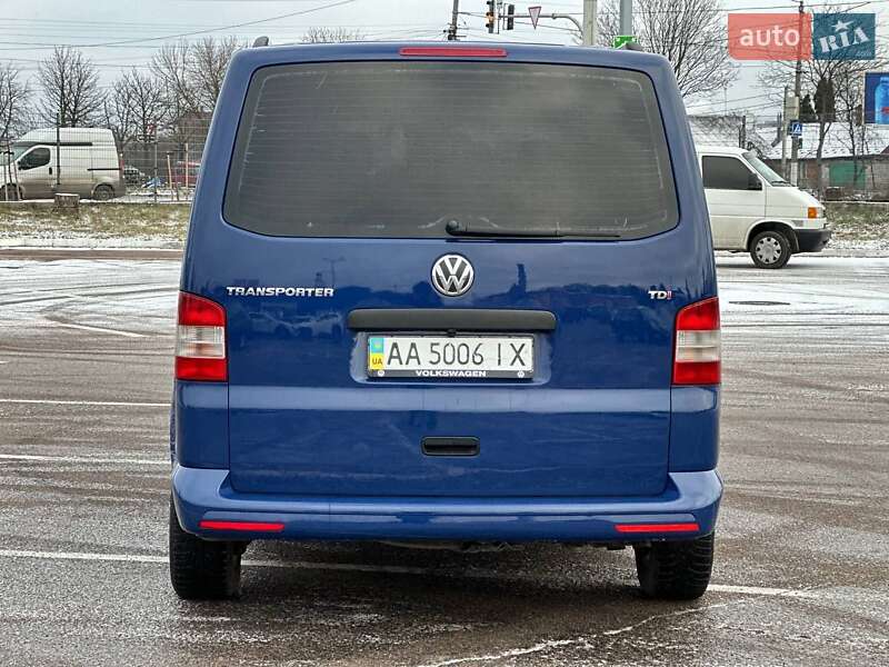 Мінівен Volkswagen Transporter 2014 в Житомирі