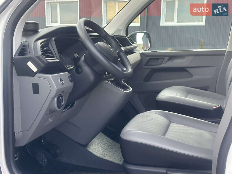Грузовой фургон Volkswagen Transporter 2023 в Дубно