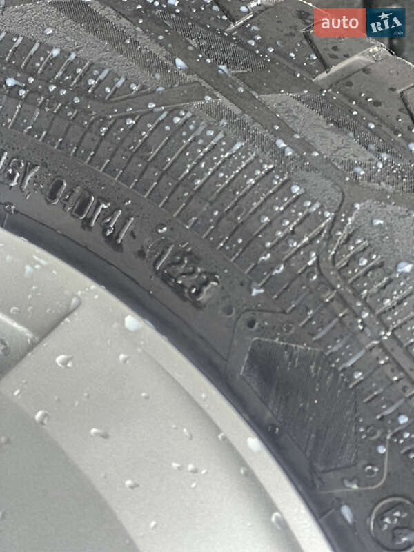 Грузовой фургон Volkswagen Transporter 2023 в Дубно