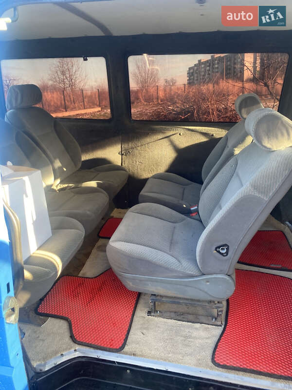 Минивэн Volkswagen Transporter 1995 в Стебнику