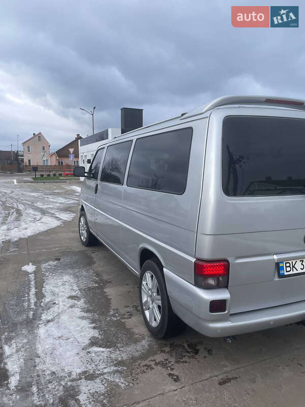 Мінівен Volkswagen Transporter 2002 в Луцьку