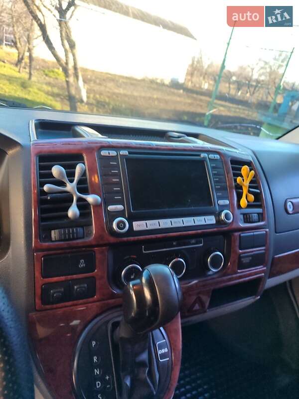 Мінівен Volkswagen Transporter 2010 в Тульчині