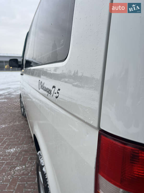 Минивэн Volkswagen Transporter 2007 в Ровно