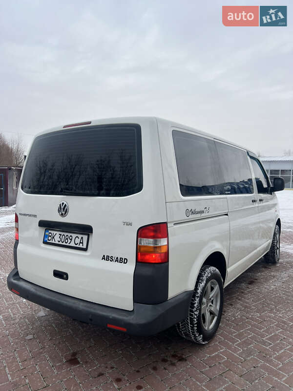 Минивэн Volkswagen Transporter 2007 в Ровно