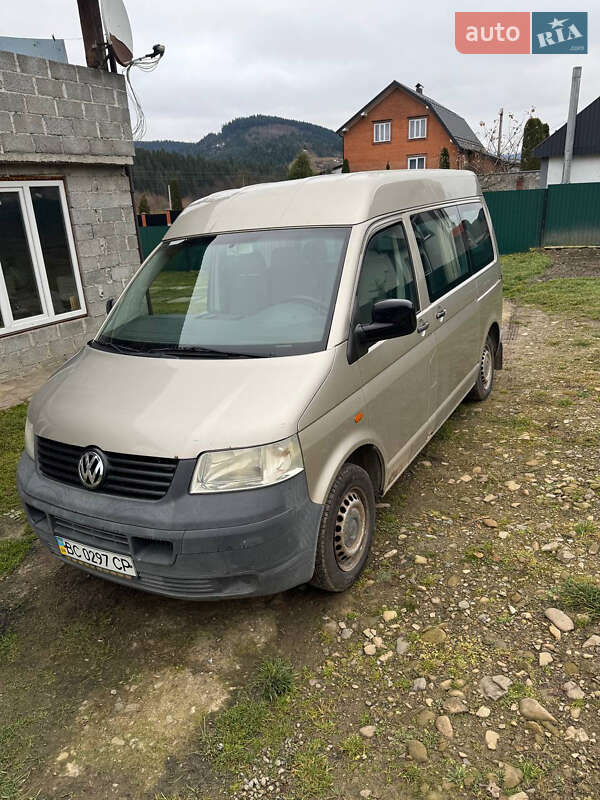 Минивэн Volkswagen Transporter 2005 в Турке