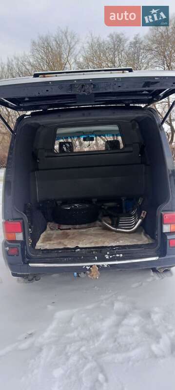 Минивэн Volkswagen Transporter 2003 в Коростышеве