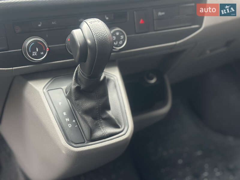 Грузовой фургон Volkswagen Transporter 2020 в Дубно