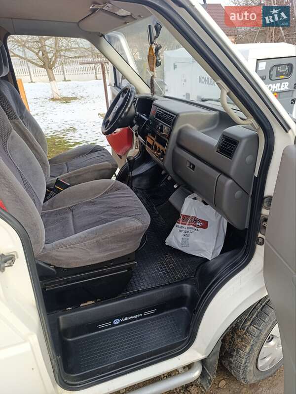 Мінівен Volkswagen Transporter 1999 в Чернівцях