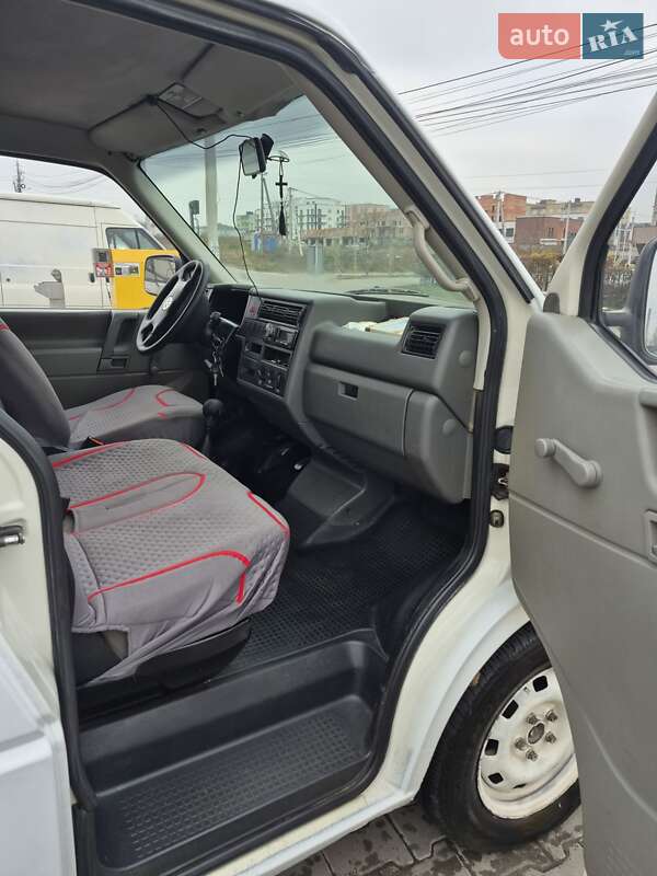 Минивэн Volkswagen Transporter 1999 в Черновцах