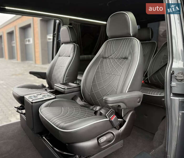 Минивэн Volkswagen Transporter 2018 в Черновцах