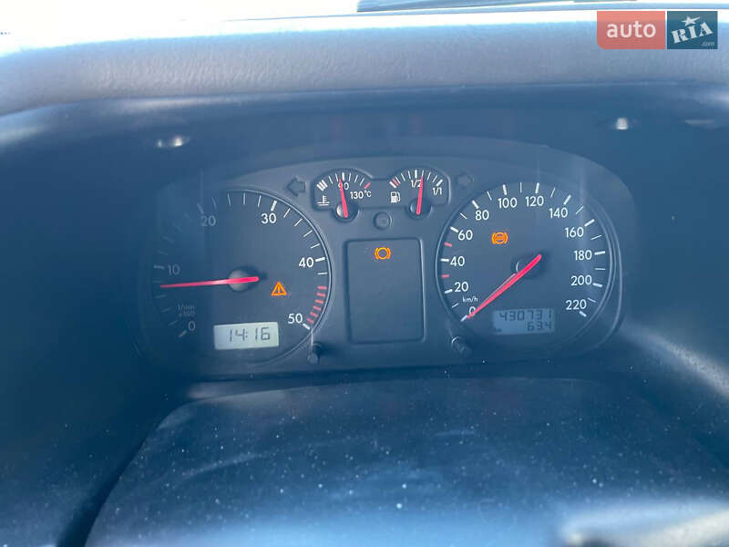 Минивэн Volkswagen Transporter 2003 в Броварах