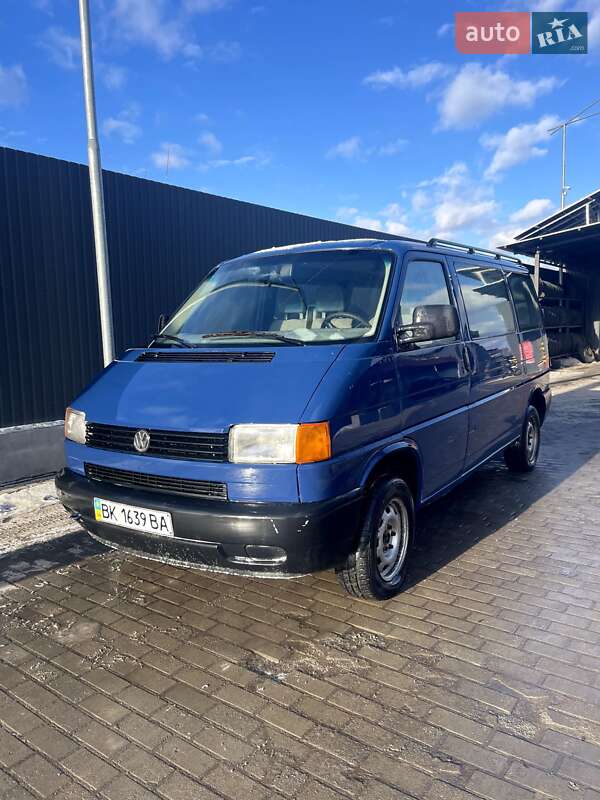 Мінівен Volkswagen Transporter 2001 в Здолбуніві