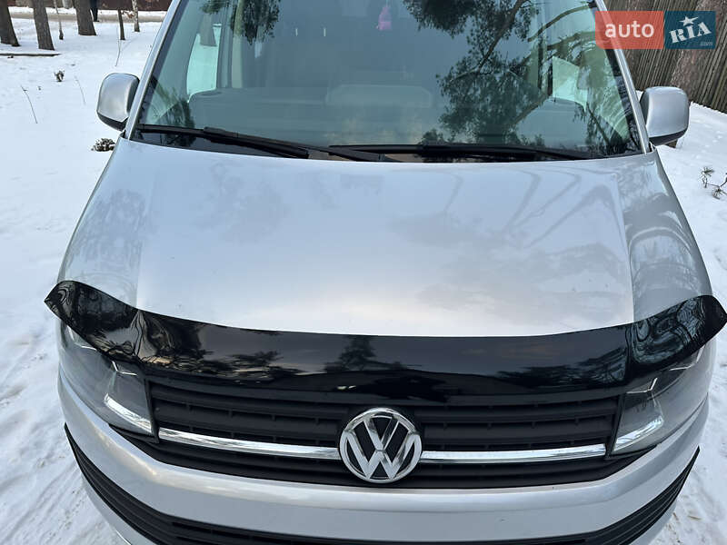 Мінівен Volkswagen Transporter 2015 в Києві