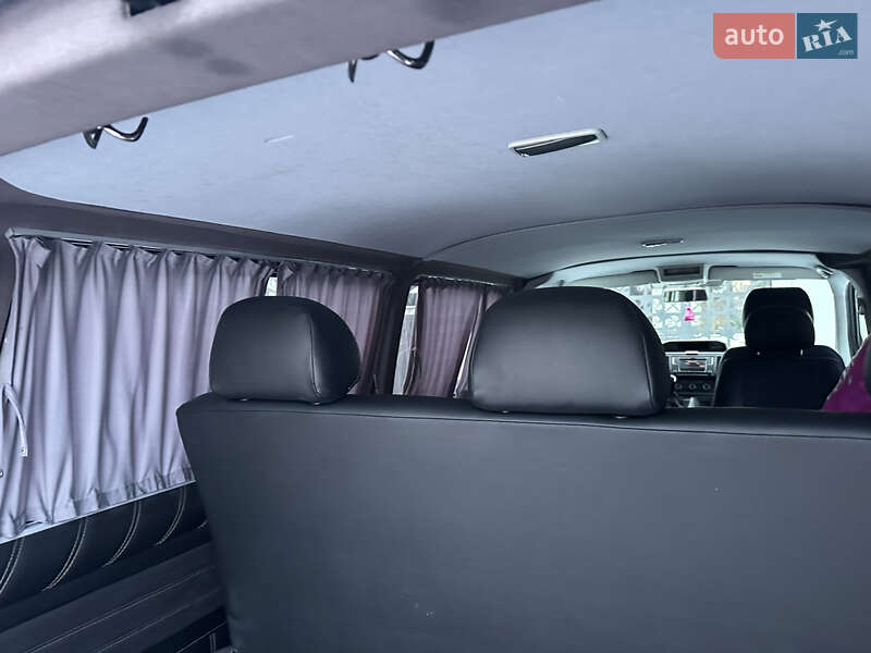 Мінівен Volkswagen Transporter 2015 в Києві