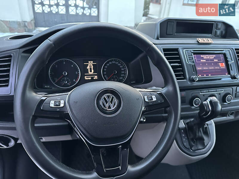 Мінівен Volkswagen Transporter 2015 в Києві