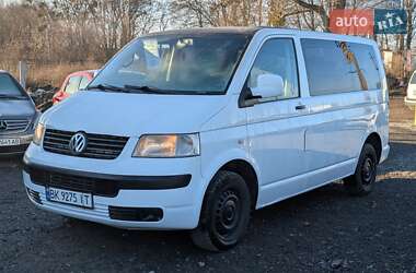 Минивэн Volkswagen Transporter 2004 в Ровно