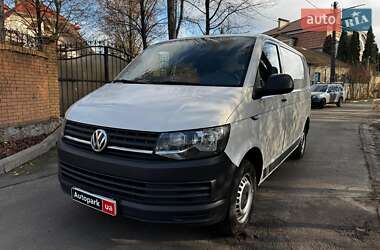Мінівен Volkswagen Transporter 2016 в Києві