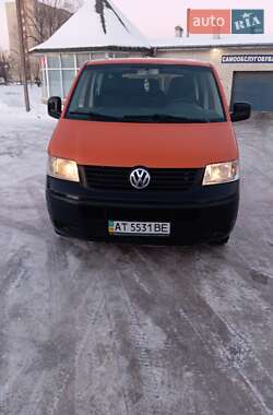 Минивэн Volkswagen Transporter 2005 в Долине