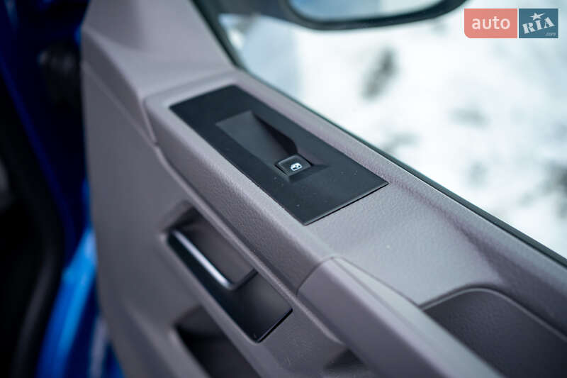 Грузовой фургон Volkswagen Transporter 2020 в Луцке