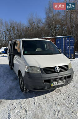 Вантажний фургон Volkswagen Transporter 2009 в Києві