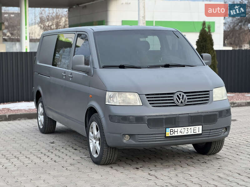 Грузопассажирский фургон Volkswagen Transporter 2006 в Одессе