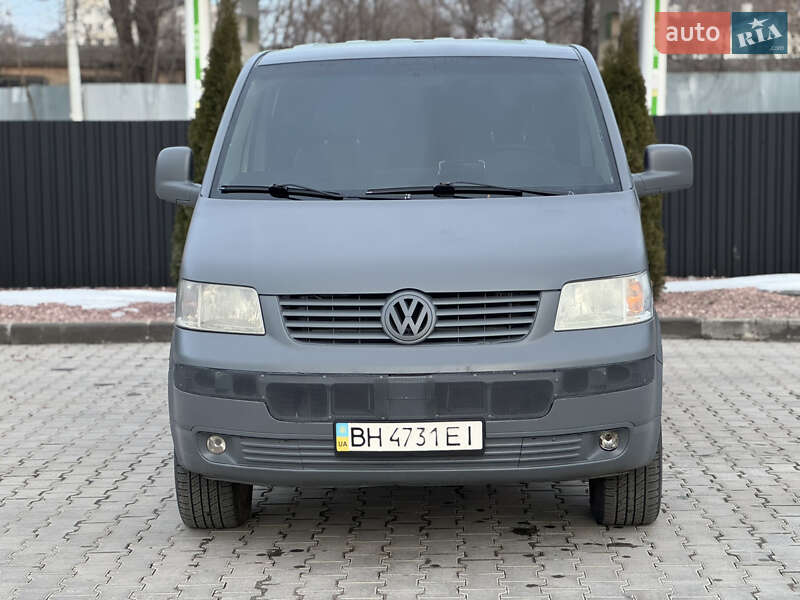 Грузопассажирский фургон Volkswagen Transporter 2006 в Одессе