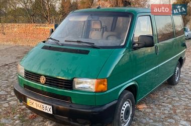 Минивэн Volkswagen Transporter 2000 в Корце