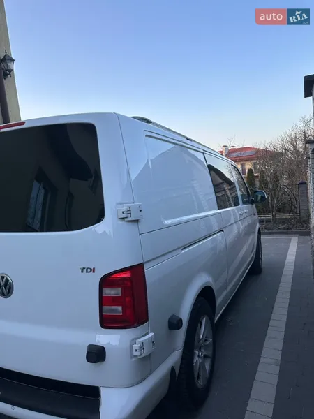 Volkswagen Transporter 2017 VIN WV1ZZZ7HZJH093541 фото оголошення 8 з 63