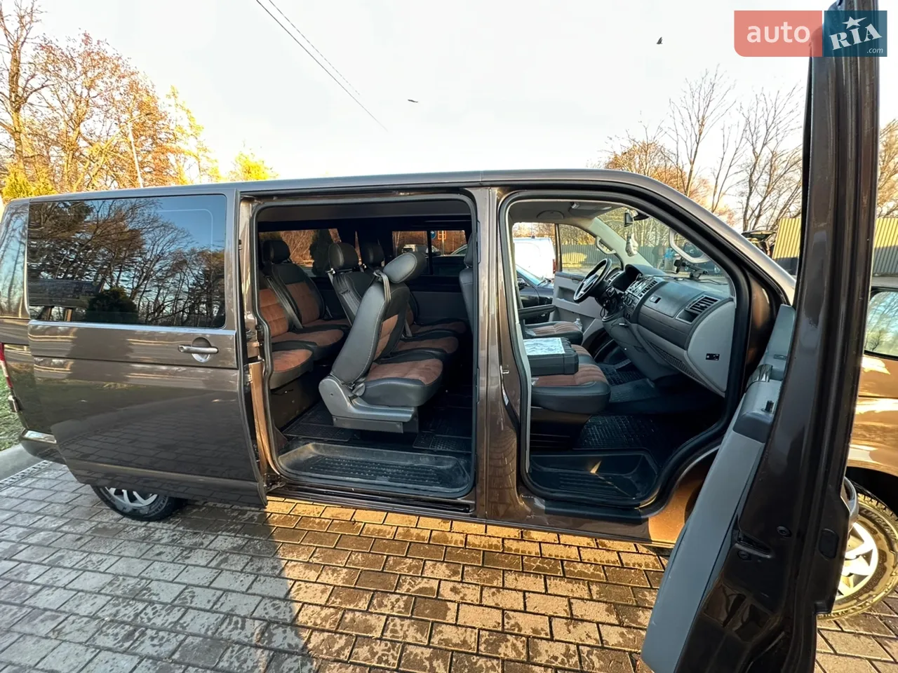 2011 Volkswagen Transporter - мініатюра 40