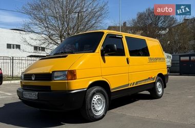 Мінівен Volkswagen Transporter 2000 в Одесі