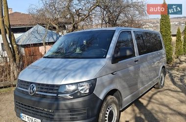 Минивэн Volkswagen Transporter 2016 в Долине