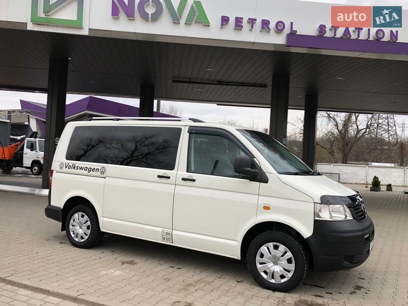 Мінівен Volkswagen Transporter 2006 в Чернівцях
