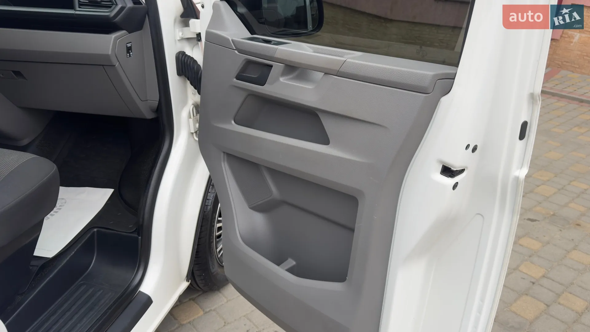 2020 Volkswagen Transporter - мініатюра 20