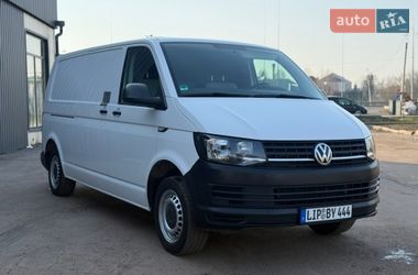 Вантажний фургон Volkswagen Transporter 2016 в Дубні