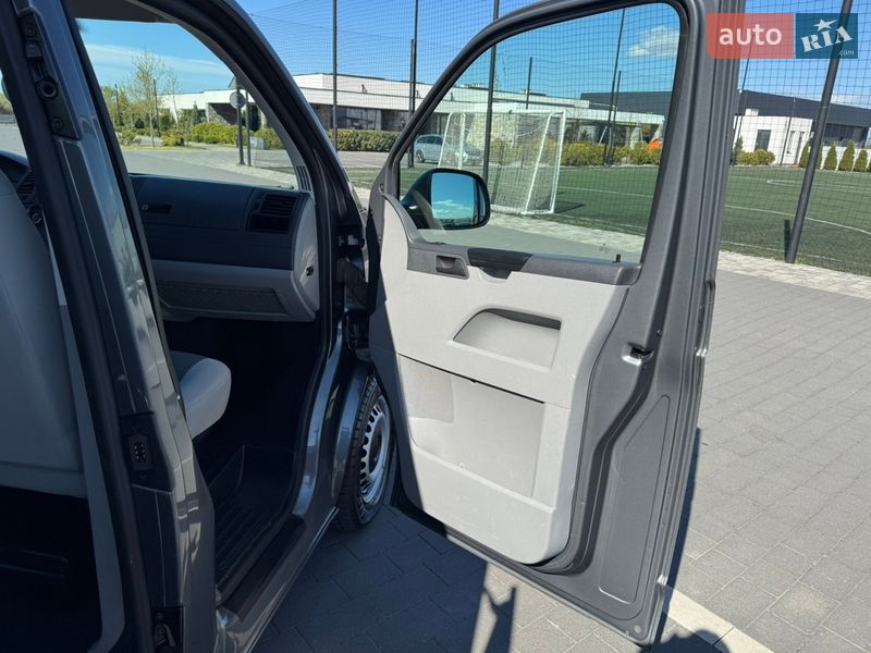 Минивэн Volkswagen Transporter 2015 в Мукачево