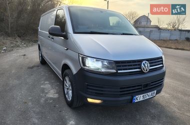 Вантажний фургон Volkswagen Transporter 2016 в Борисполі