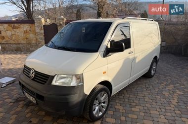 Грузовой фургон Volkswagen Transporter 2006 в Могилев-Подольске