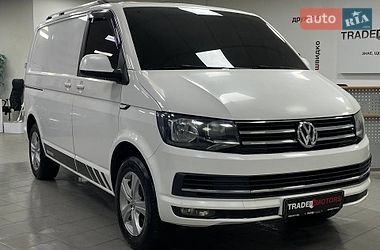 Вантажний фургон Volkswagen Transporter 2017 в Києві