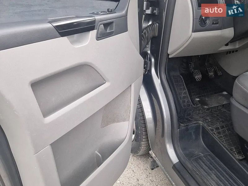 Volkswagen Transporter 2010 VIN WV1ZZZ7HZBH060429 фото оголошення 7 з 41