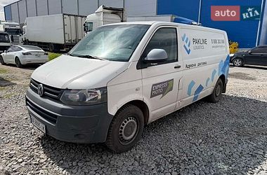 Вантажний фургон Volkswagen Transporter 2013 в Дніпрі