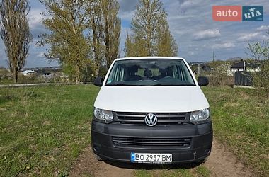 Грузопассажирский фургон Volkswagen Transporter 2015 в Тернополе