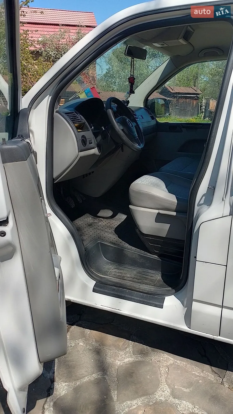 2011 Volkswagen Transporter - мініатюра 8