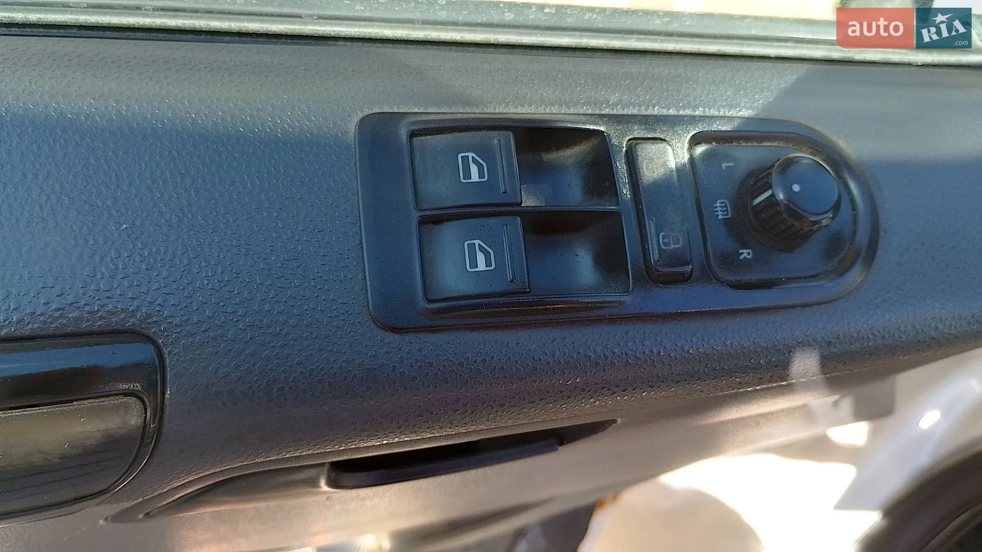 2011 Volkswagen Transporter - мініатюра 17