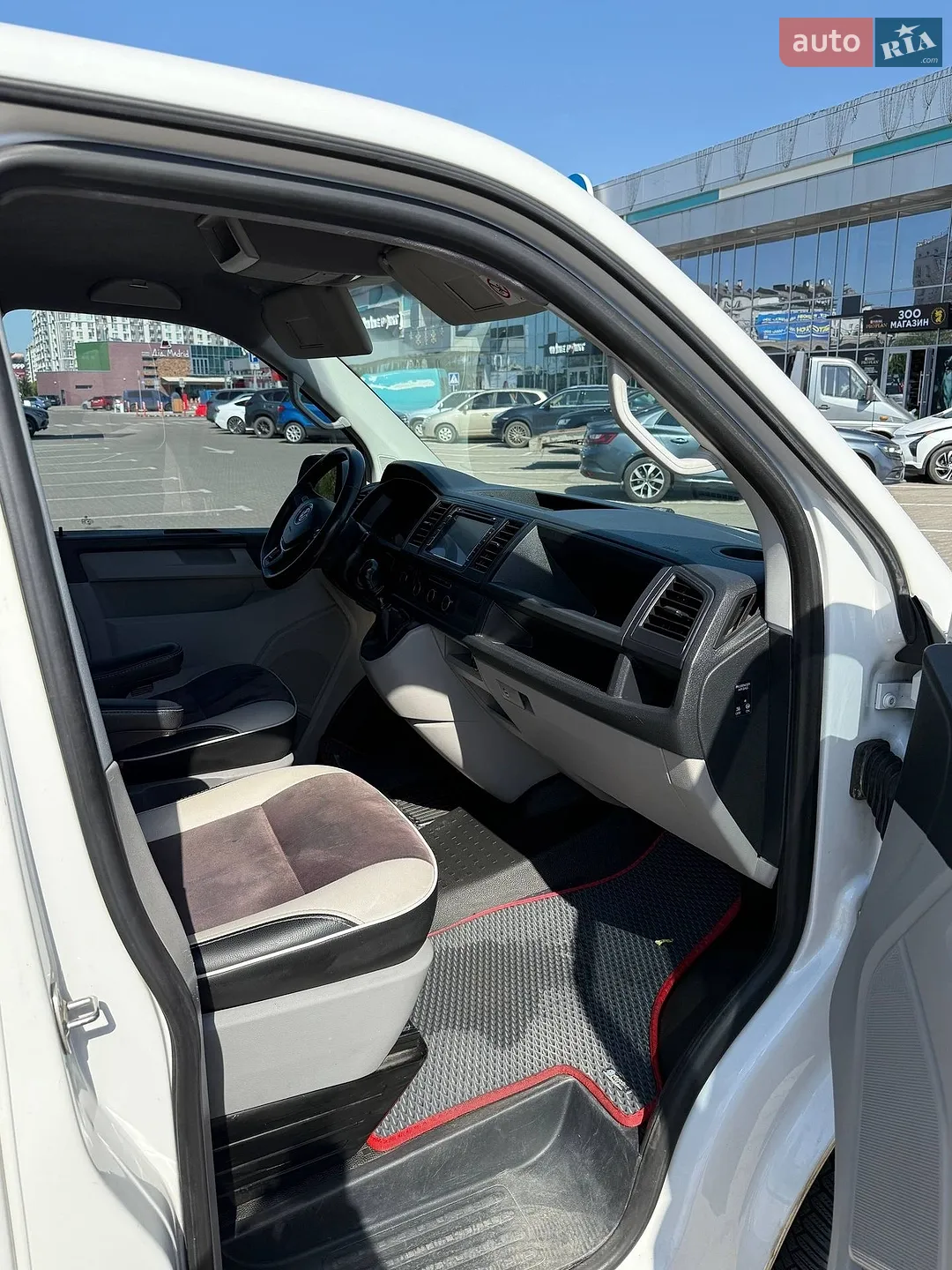 2016 Volkswagen Transporter - мініатюра 19