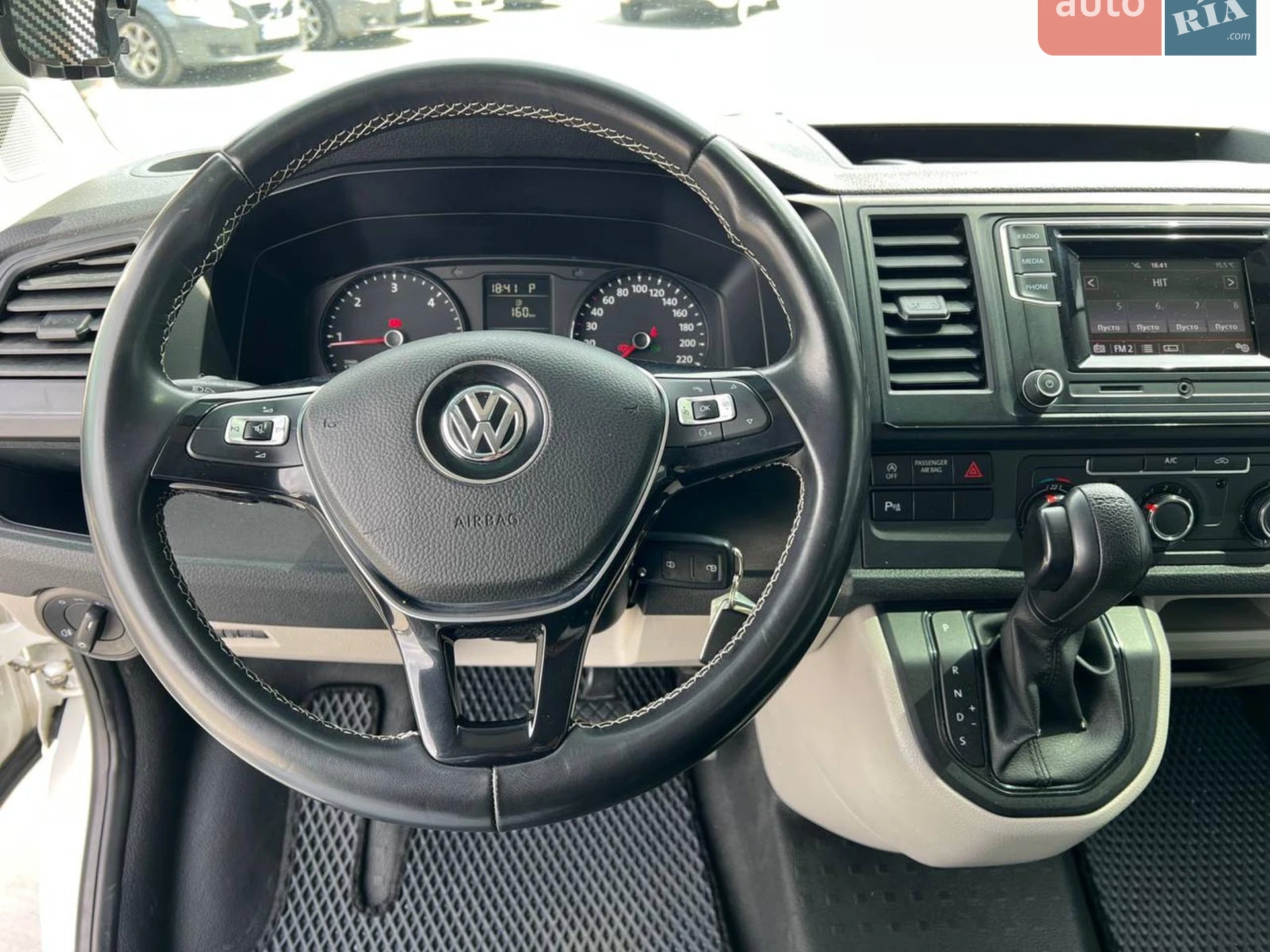 2017 Volkswagen Transporter - мініатюра 24